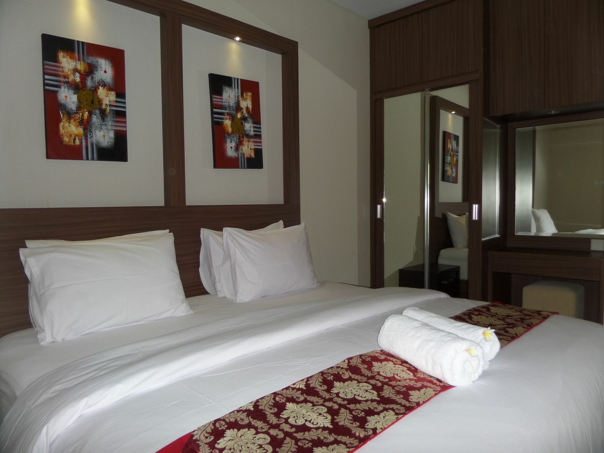 Royal Majesty Villas Kuta Lombok Exterior foto